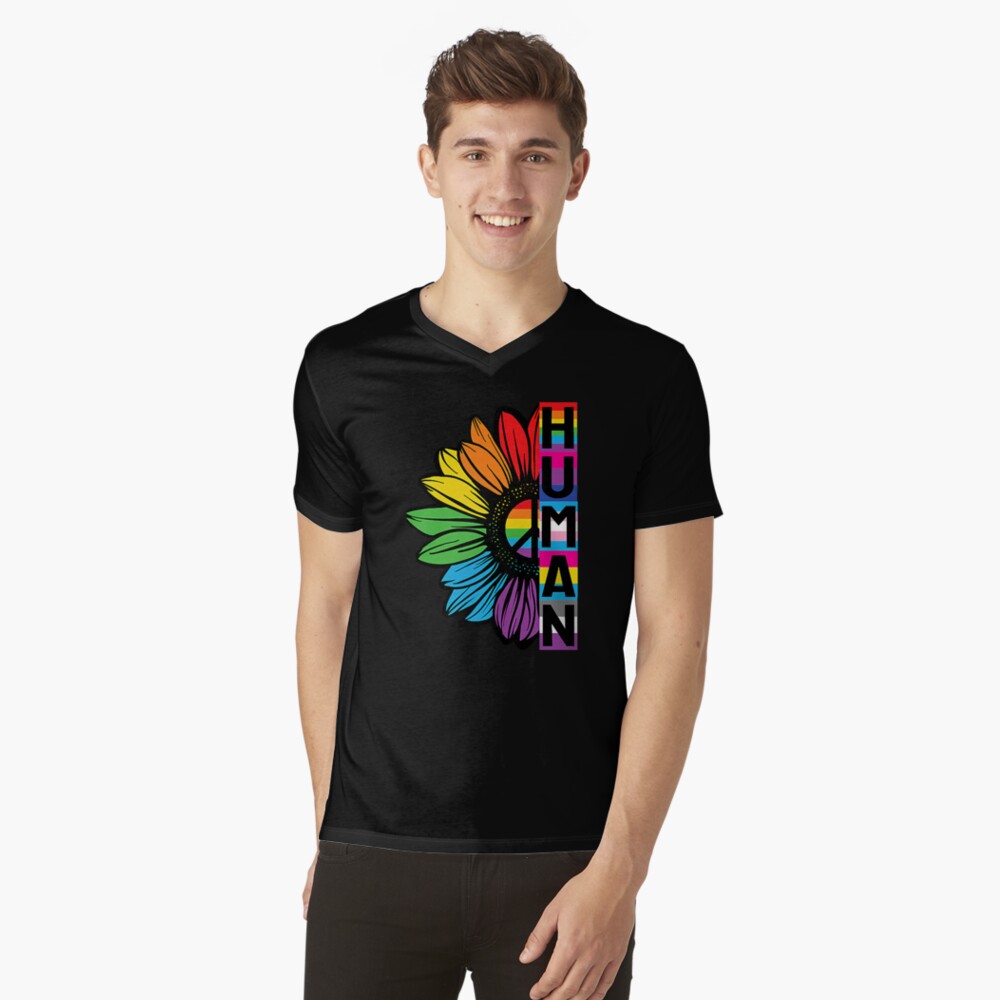 Artikel-Vorschau von T-Shirt mit V-Ausschnitt, designt und verkauft von ChrissyDesignSt.