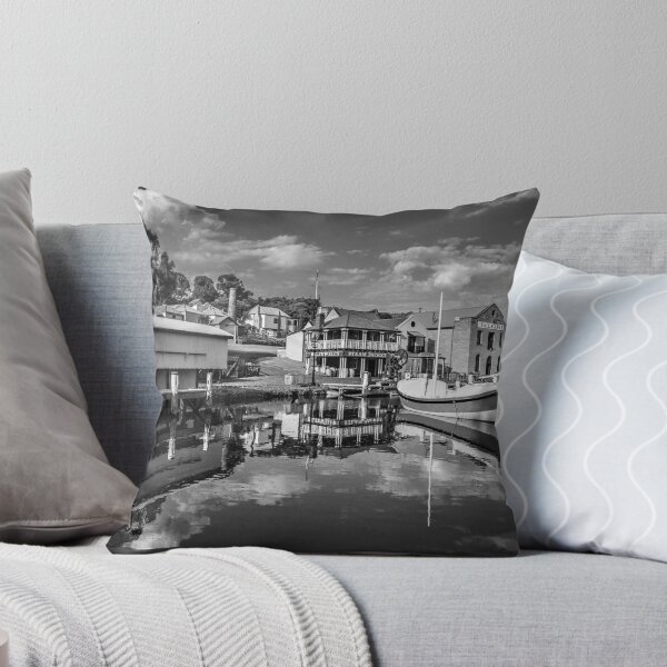 Item preview, Warrnambool, Museo Marítimo designed and sold by Christine Wilson.