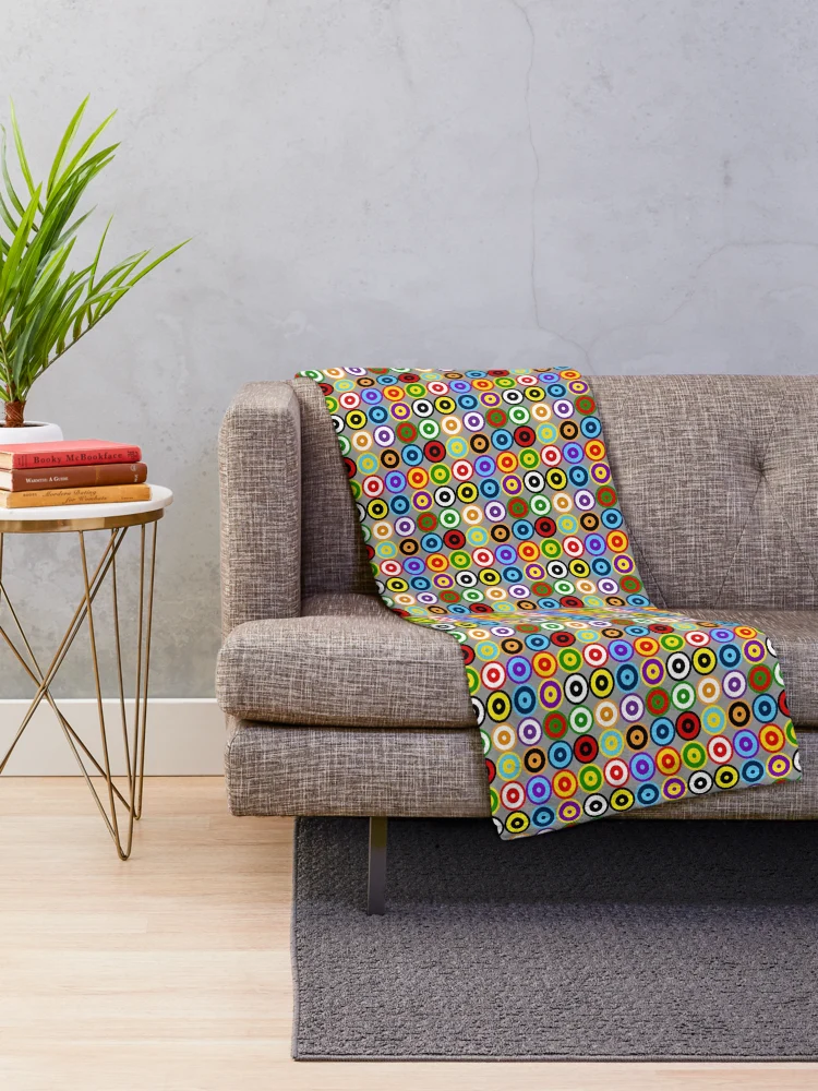 Aperçu 2 sur 6. Plaid avec l'œuvre Multi-pattern Retro Mod Roundel créée et vendue par ModSupporters.