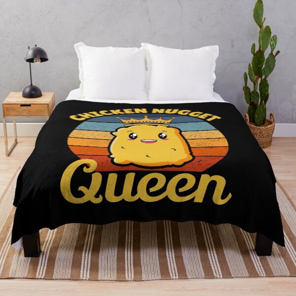 Item preview, Chicken Nugget Queen Cumpleaños Comida rápida Divertido designed and sold by TastefulTees.