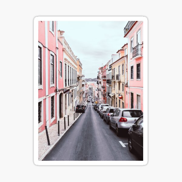 Artikel-Vorschau von Lissabon, Portugal, rosa Straßenhäuser, designt und verkauft von newburyboutique.
