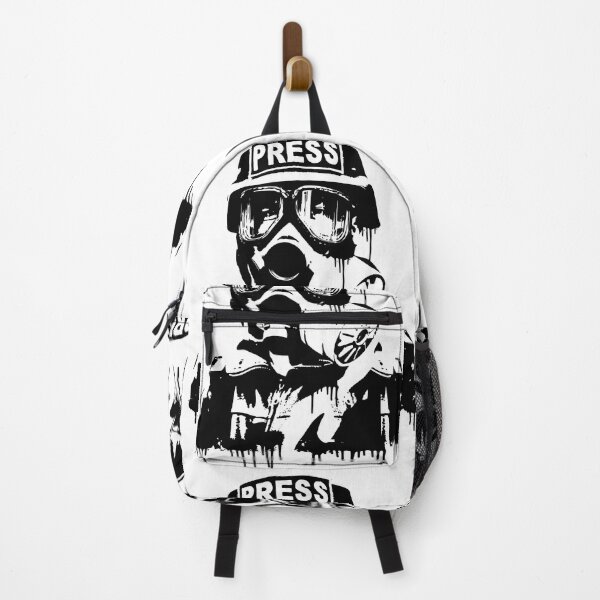 Item preview, The journalist masked with a gas mask designed and sold by Scopestor.