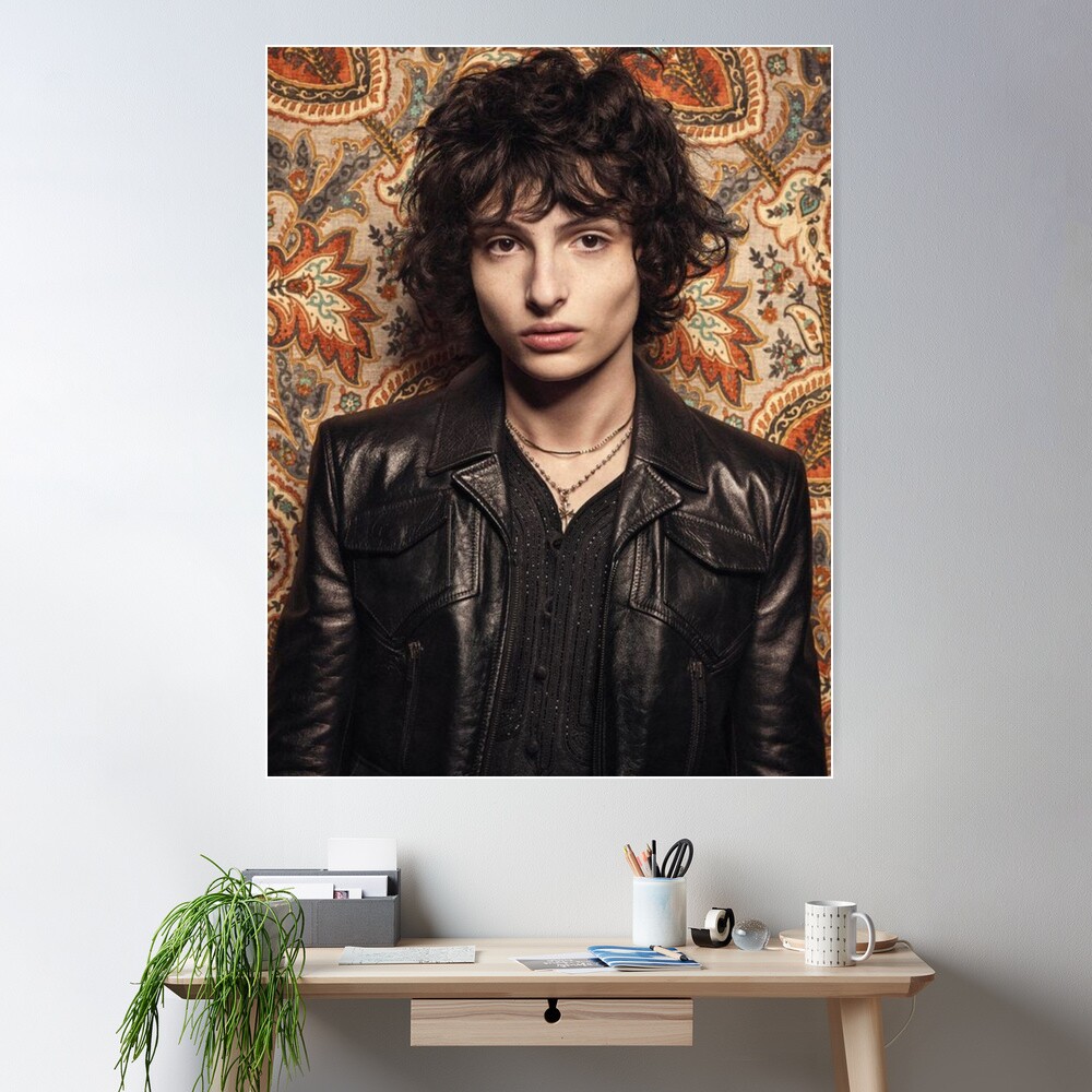 FINN WOLFHARD 日本限定版レコード　ポスター付 FINN WOLFHARD 日本限定版レコード ポスター付