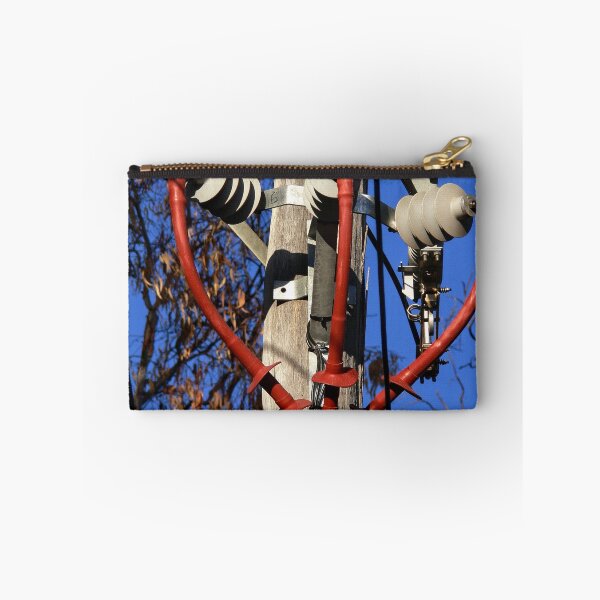 Artikelvorschau, "Cross" Wired entworfen und verkauft von Wolf Sverak Photography.