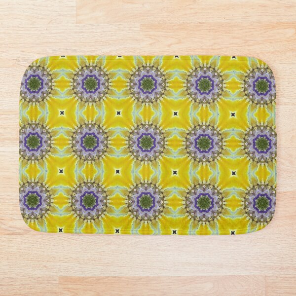Aperçu de l'œuvre Fleur étoile géométrique bleu clair sur motif jaune | Babiana Patule 1.2 créée et vendue par FRLF.