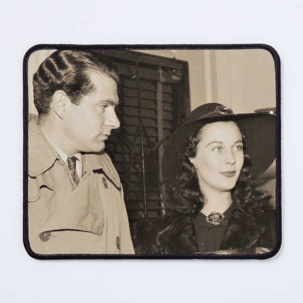 Item preview, Vivien Leigh and Laurence Olivier in Portugal, 1940. Unpublished photo designed and sold by MTD-Archives.