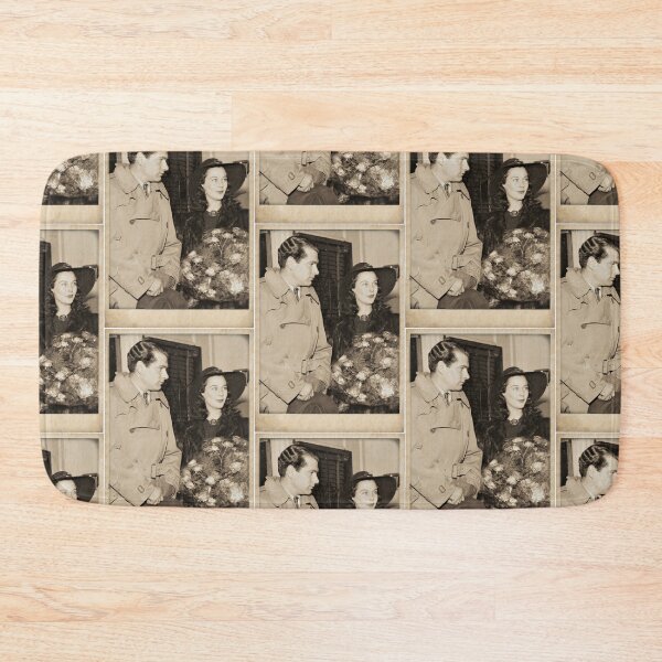 Item preview, Vivien Leigh and Laurence Olivier in Portugal, 1940. Unpublished photo designed and sold by MTD-Archives.