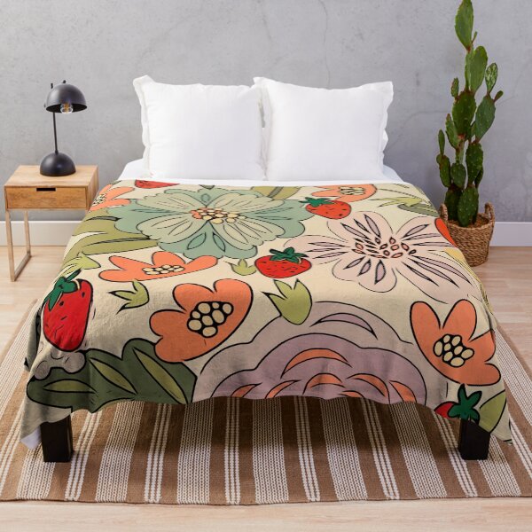 Artikelvorschau, Vintage Erdbeeren und Blumen entworfen und verkauft von MediaArtbyMara.