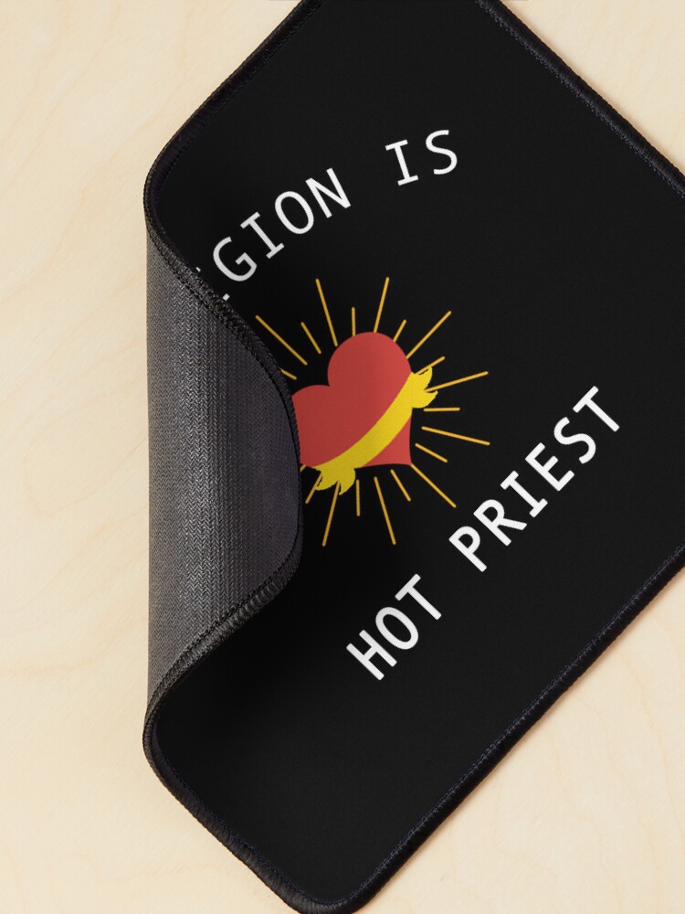 Imagen 2 de 5, Alfombrilla de ratón con la obra Mi religión es el sacerdote ardiente | Regalo de Fleabag | Sagrado Corazón, diseñada y vendida por Nada18.