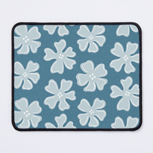 Artikelvorschau, Muster aus hellblauen Knopfblumen auf blau entworfen und verkauft von colorofmagic.
