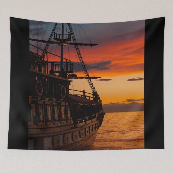 Artikelvorschau, Piratenschiff ~ Holzboot ~ Orange und gelber Sonnenuntergang oder Sonnenaufgang entworfen und verkauft von bayberrygal.