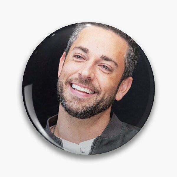 Artikelvorschau, Zachary Levi lächelt entworfen und verkauft von aforartists.