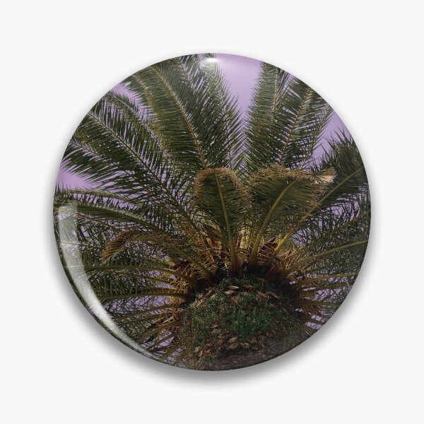 Aperçu de l'œuvre Palmier ciel violet créée et vendue par NinthOfSilver.