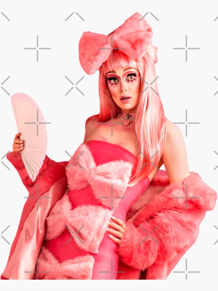 Rupaul's Drag Race UK S1- Scaredy Kat 