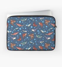 Haie im dunklen Blau Laptoptasche
