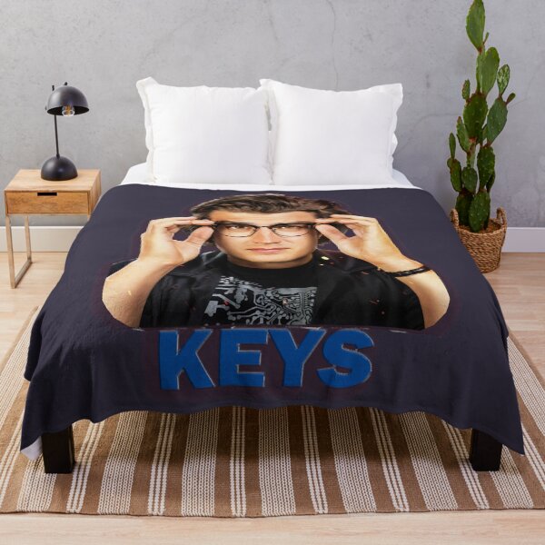 Item preview, Retro Joe Keery Película Película Chico gratis película principal designed and sold by RalphBraford.