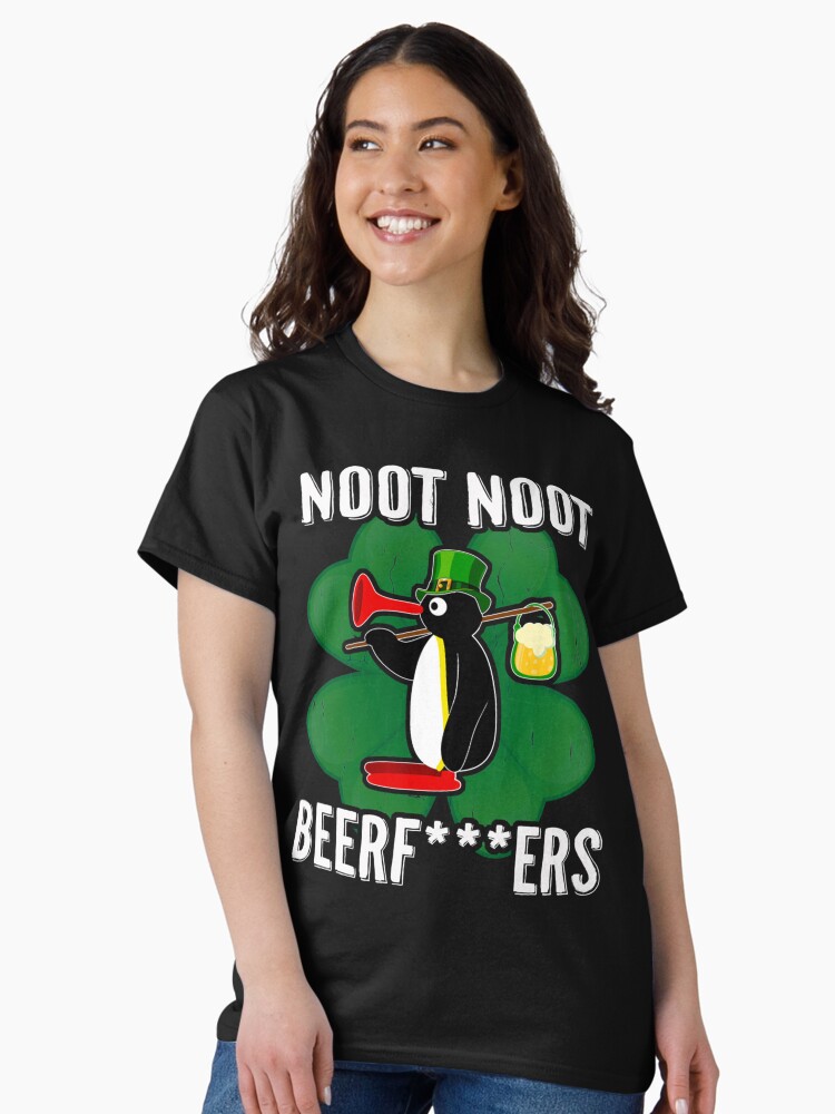 Imagen 2 de 7, Camiseta clásica con la obra Noot Noot Pingu, diseñada y vendida por CaroolBakker.