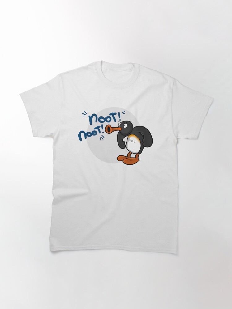 Imagen 3 de 7, Camiseta clásica con la obra NOOT NOOT PINGU, diseñada y vendida por CaroolBakker.