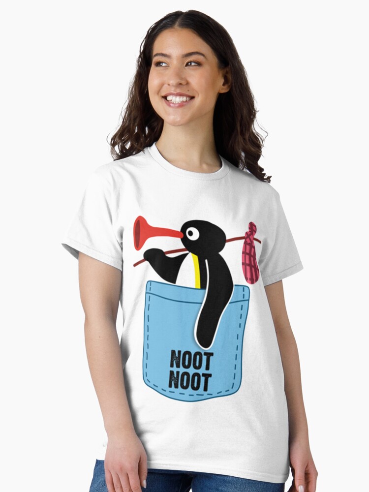 Imagen 2 de 7, Camiseta clásica con la obra Pingüino Noot Noot, diseñada y vendida por CaroolBakker.