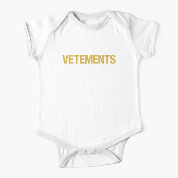 vetements baby
