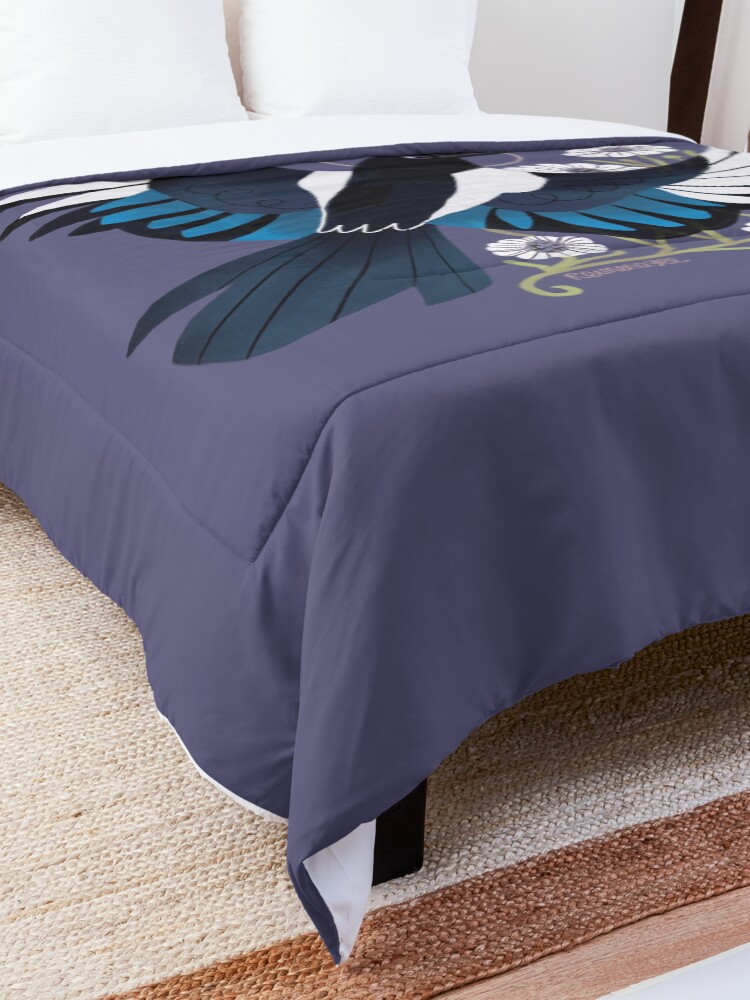 Alternate view of Familiar - European Magpie Comforter