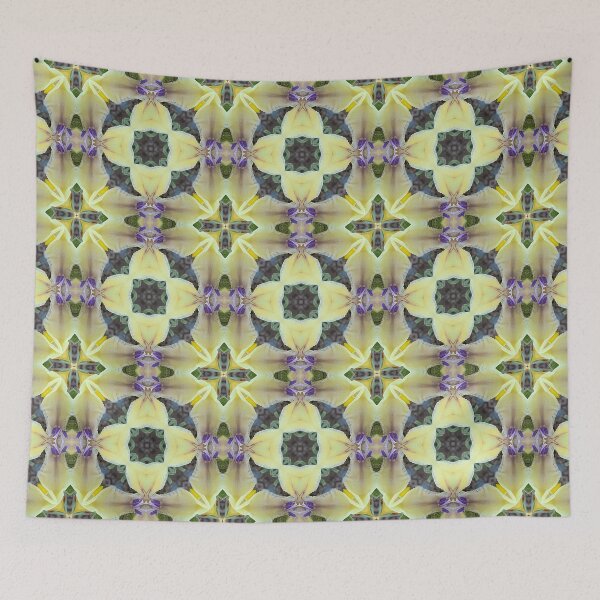 Item preview, Patrón de arabesco de color pastel bohemio en crema y lavanda | Babiana Patula 1.7 designed and sold by FRLF.