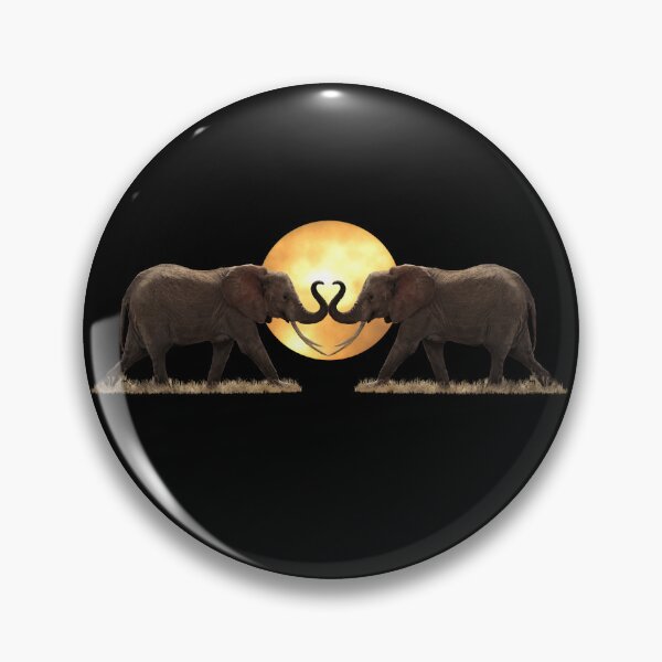 Artikelvorschau, Elefanten vor Sonne - Kenia / Afrika entworfen und verkauft von TShirtsundMehr.