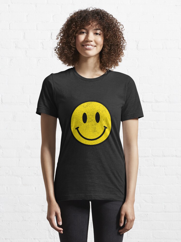 Vintage Retro Happy Smiley Face 80s 90s Aesthetic  Essential T