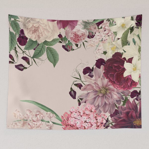 Aperçu de l'œuvre Blushing Vintage Floral créée et vendue par meggydesigns.