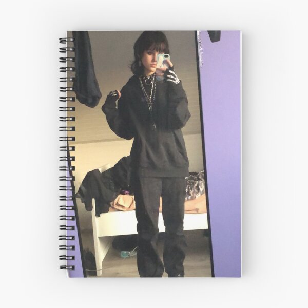 Aperçu de l'œuvre Selfie dans la chambre Emo créée et vendue par emoartwork.