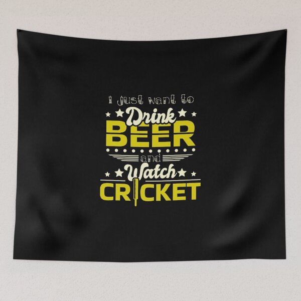 Aperçu de l'œuvre Cricket et bière T-shirt essentiel créée et vendue par contawana1s.