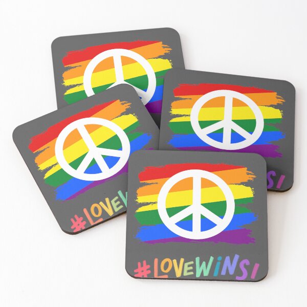 Artikelvorschau, Liebe ist Liebe - LGBTQ+ entworfen und verkauft von Badowolf.
