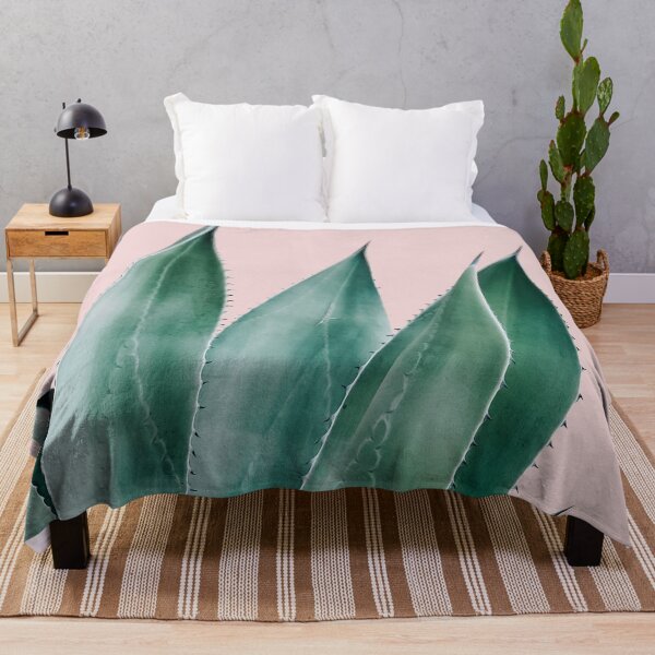 Artikelvorschau, Pink Green Cactus Sukkulente Agave entworfen und verkauft von Tropical Arts.