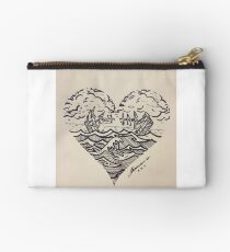 2 ships Studio Pouch
