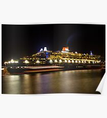 Queen Mary 2 In Sydney Poster