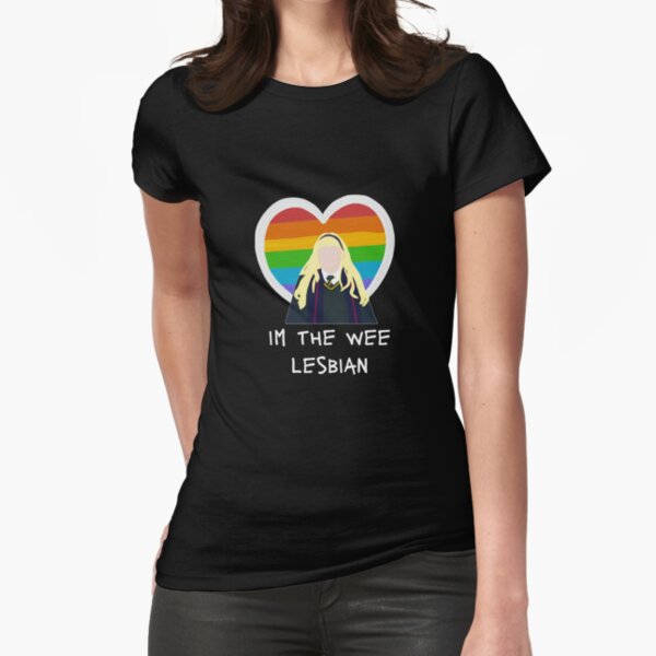 Vista previa del artículo con la obra «Derry Girls Pride Im The Wee Lesbian», diseñado y vendido por Happy  Sunshine.