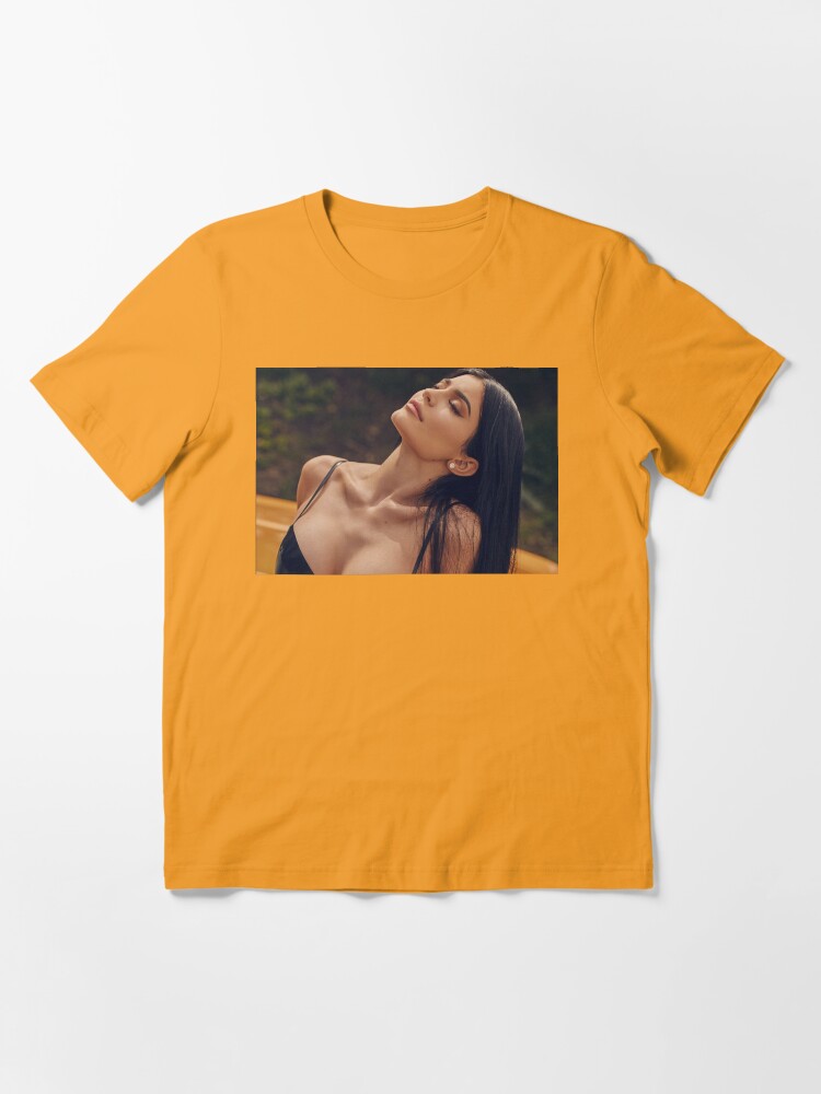 kylie t shirt dress