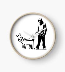 Reloj Banky Inspired: ¡Thug Walking a Barking Dog!