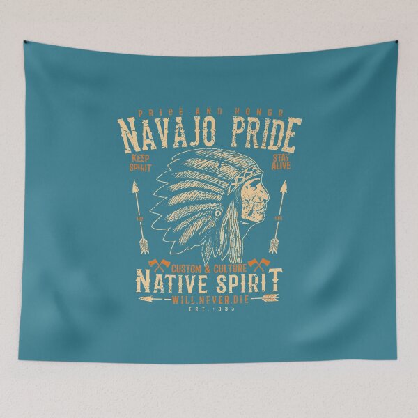 Aperçu de l'œuvre Navajo Native Indian Pride, Native Spirit - T-shirt Vintage Premium créée et vendue par NgayfDaif.
