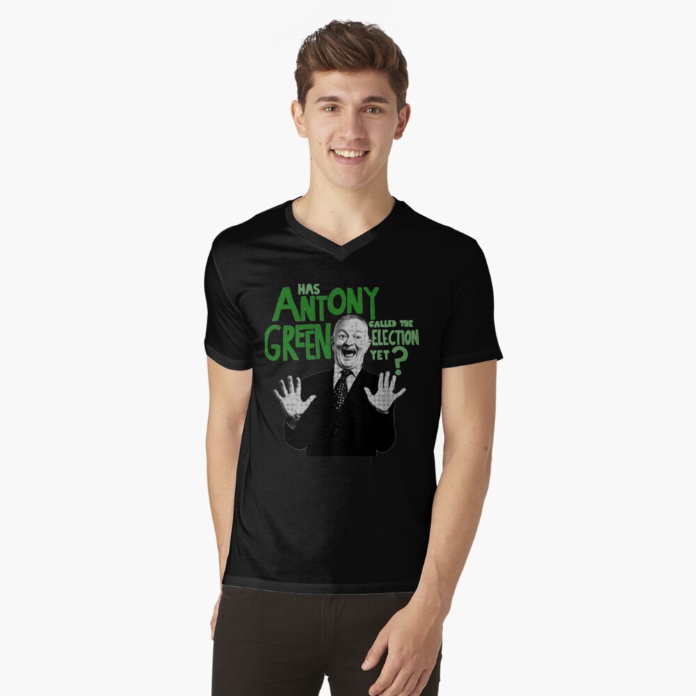 Vista previa del artículo con la obra «Camiseta de cuello en V», diseñado y vendido por AlyssaMitchel81.