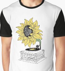 Singing in the sun Graphic T-Shirt