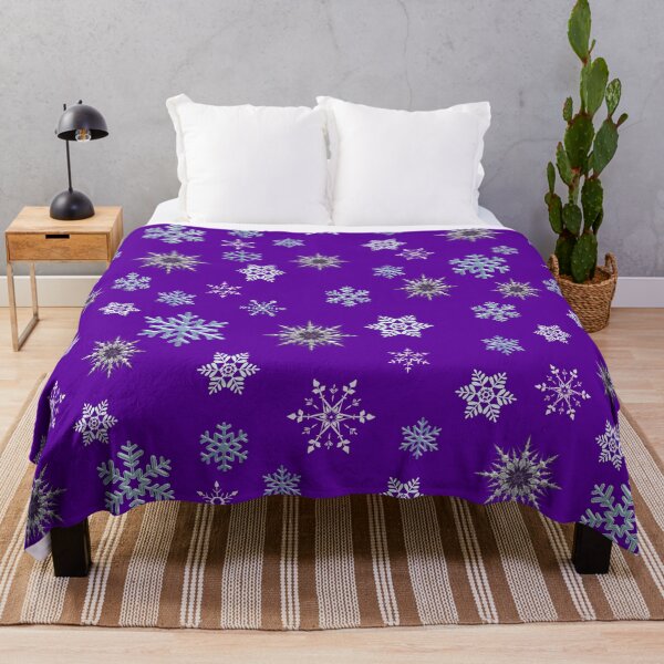 Aperçu de l'œuvre Flocons de neige sur fond violet, grille régulière. créée et vendue par imyournightmare.