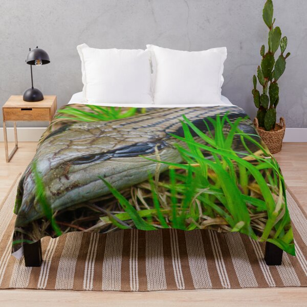 Item preview, Lizard in the Grass! designed and sold by Mickangelhere.