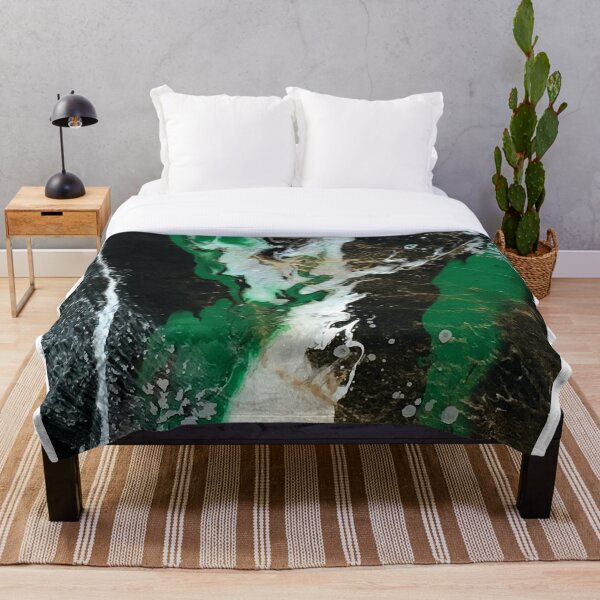 Emerald Pearl Throw Blanket