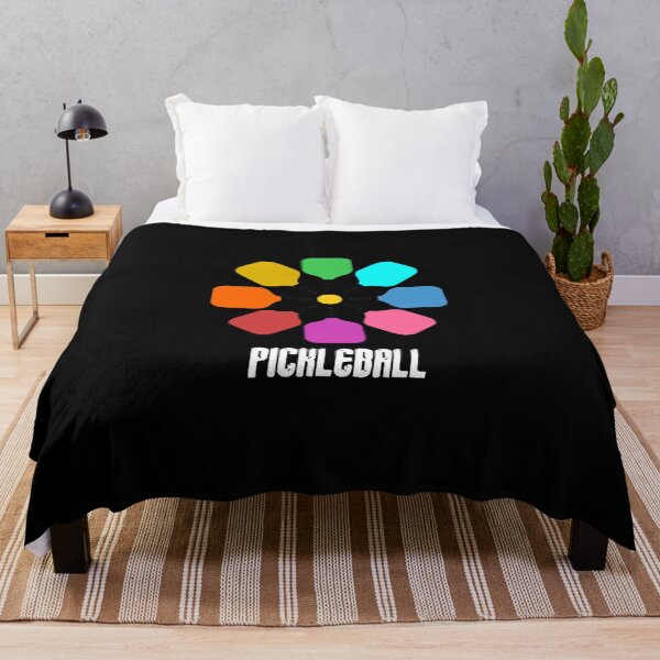Aperçu de l'œuvre Raquette de pickleball T-shirt essentiel créée et vendue par felyn3gloria.