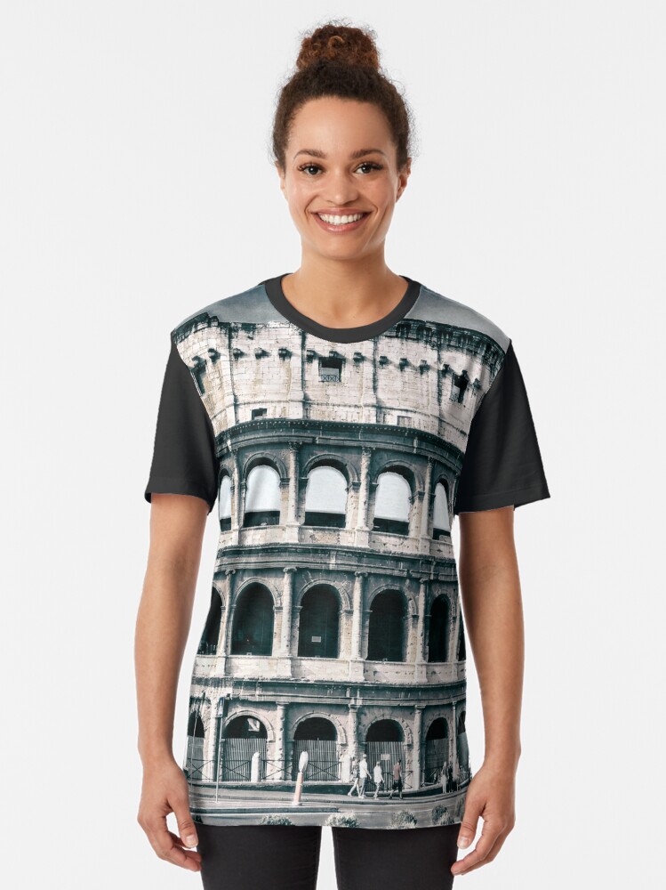 Colosseum, Shirts & Tops