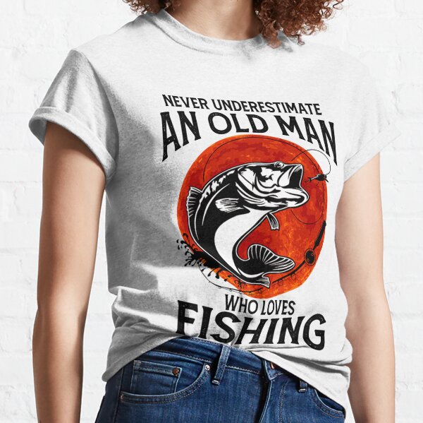 old man fishing on the lake fish' Men's T-Shirt