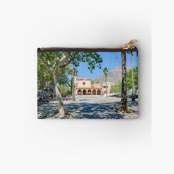 Artikelvorschau, Puerto Pollensa Platz Mallorca entworfen und verkauft von GG WALL ART.