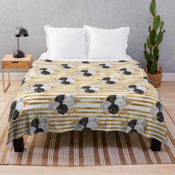 Artikelvorschau, Black Gold Floral Flower Pattern Gift Premium Art Apparel Essential Motivation Inspiration Joy Mood Funny Cat Halloween entworfen und verkauft von DesignByHeartUK.