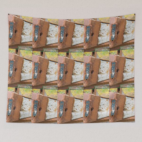 Aperçu de l'œuvre Acier rouillé et vieille infrastructure en bois créée et vendue par Bill Spengler's Photographic Thoughts.